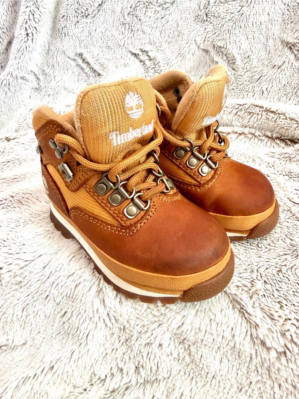 Timberland Euro Hiker Toddler Size 7 Wheat Leather Boots A2842